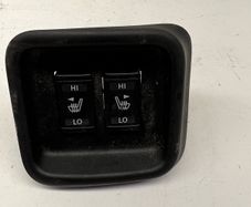 NISSAN JUKE F15 Front Seats Heating Switch Button Panel 2017 A2l4b210s