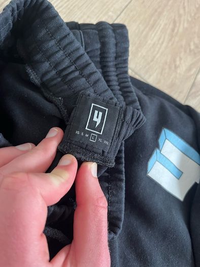 Yelir world tracksuit