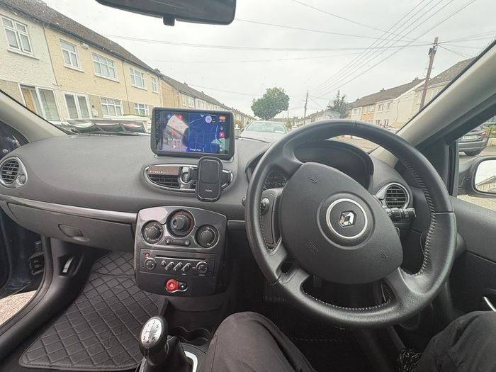 2008 Renault Clio + CarPlay + Reverse Camera