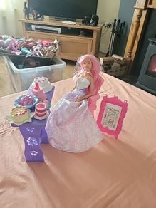 barbie wedding cake display