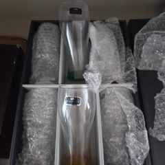 Newgrange glasses