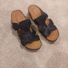 Shibever slip ons