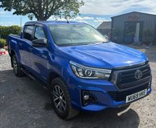 Toyota hilux invincible x
