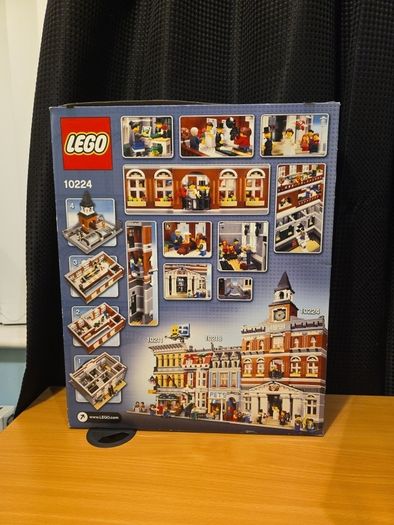 Lego Town Hall 10224 box only