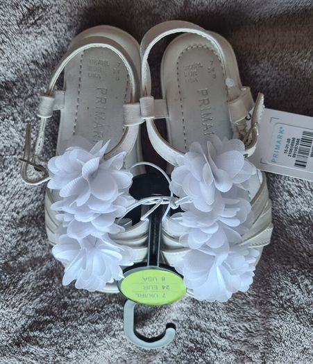 girls white sandals