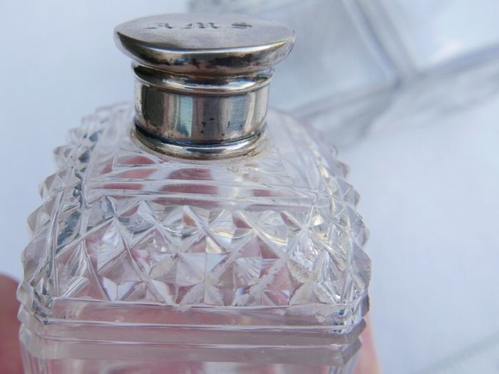 Victorian Sterling Silver Birmingham, Chester Hallmarked Antique Silver Lidded Cut Glass Dressing Table Set of Scent Bottles and Trinket Box