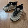 Kids footwear - size 23 Image 6