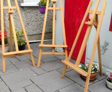 display stands art