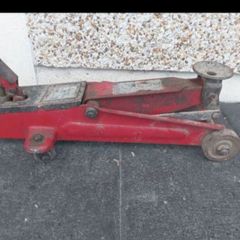 Hydraulic trolley jack