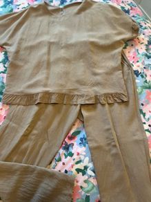 women's set , oversize ( will fit size 10/12 and small size 14)