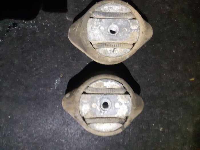Audi A6 C6 '04 3.0 Tdi V6 Bmk  Pair Of Automatic Gearbox Mount 3b0399151