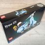 Lego 10298 Vespa 125 Image 3