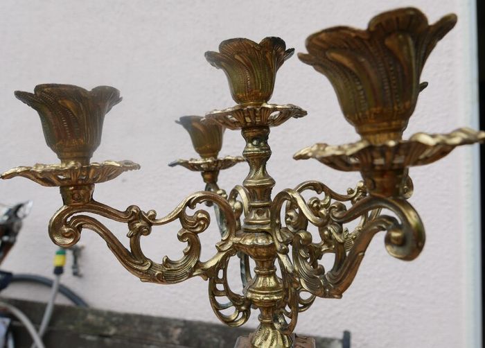 Vintage Candle Holder in Gold with Details / For 5 Candles / Antique Home Decor / Old Golden Candelabra Candle Stand