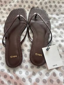 Mango Size 3 Brown Flip Flops