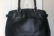 Louis Vuitton Passy GM bag