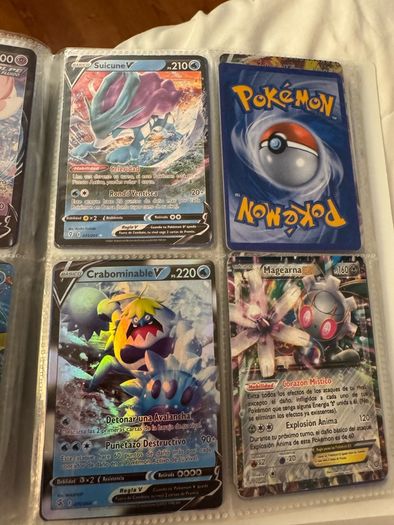 Pokemon Cards Bundle 200 Cards Spanish V, VMAX, GX & Full Art Styles