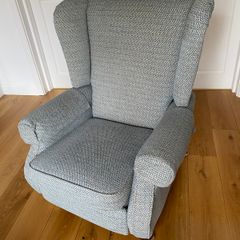 Parker Knoll Manual Recliner York  Arm Chair
