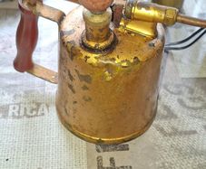 Antique Brass Pneumatic Plant Sprayer featuring a wooden handle Nice decorative piece for display. Postage Available