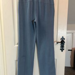 Lululemon Ladies Joggers wide leg - Size 10/12