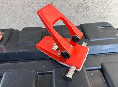 Vintage Myers Hole Punch Adjustable Red