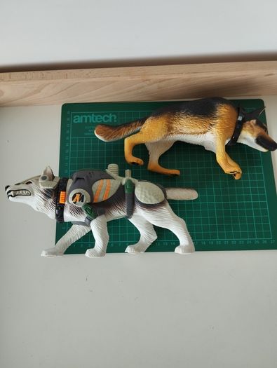 90s action man husky  Armored & Police Dog Figures