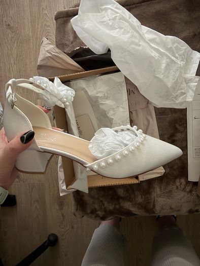 Linzi Swan Bridal Satin Pearl Heels UK Size 8