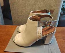 Knightbridge ankle boots