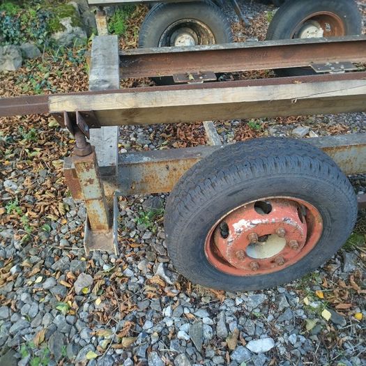 large boat trailer up to about 30ft capacity