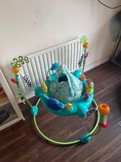 Baby bouncer