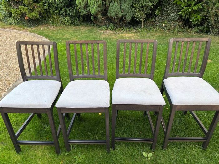 Island / Bar Stools
