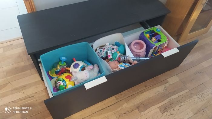Storage box