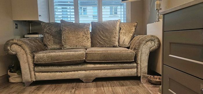 3 seater sofa excellent condition