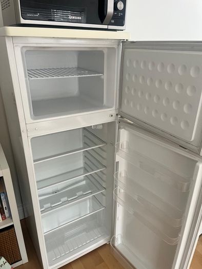 Fridge freezer