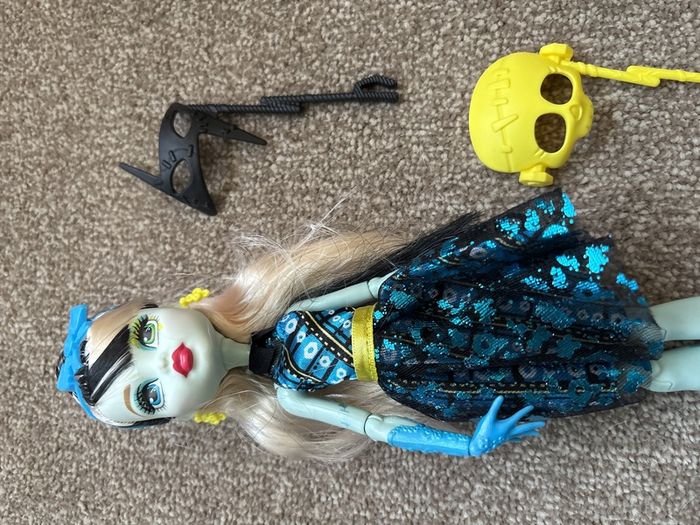 monster high Frankie Stein