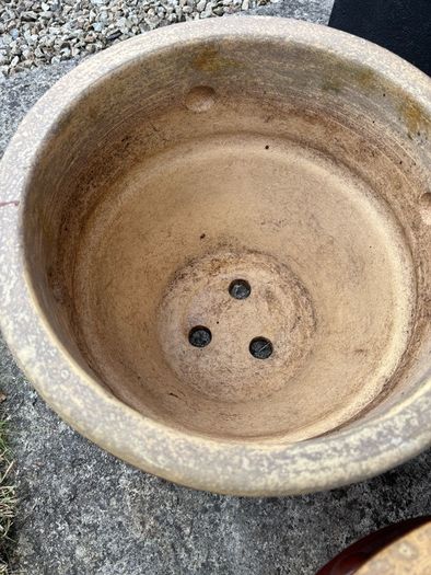 Pots. X2. Ceramic heavy duty