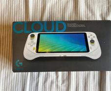 Logitech G Cloud Handheld Gaming Console White Brand New