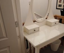 dressing table