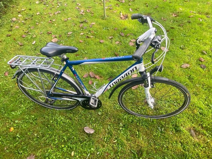 Vélo City Navigator Business t421 Femme 28 21v Noir Torpado Route
