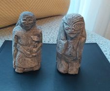 2x collectible figures