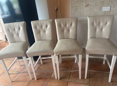 stools kitchen