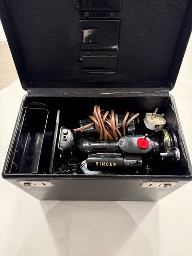 Singer Sewing 1954 model 222K