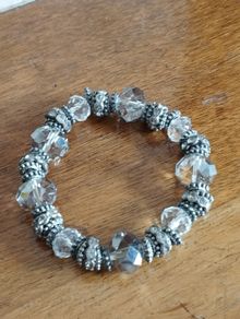 Vintage elastic bracelet with beads.