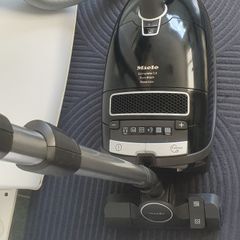 Miele Hoover