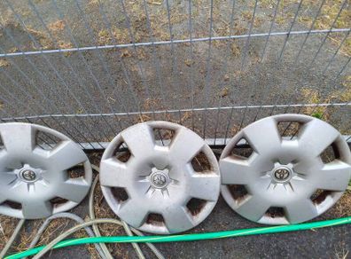 Toyota wheel trims