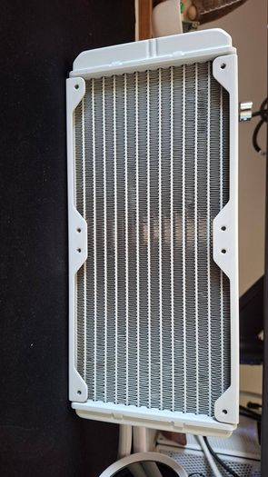 White NZXT Kracken X53 RGB 240mm