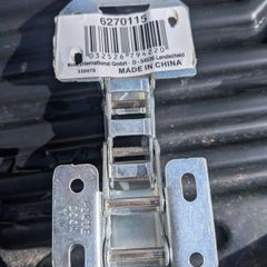 Cabinet hinges
