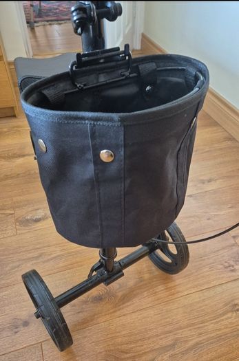 knee scooter