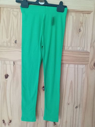 girls leggings aged 9-10 NEW.  . 2. pairs