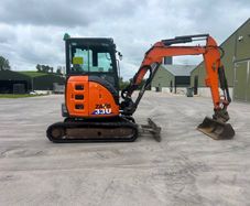 2019 Hitachi 33U
