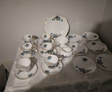 pottery vintage royal Tara tea set 21 pieces never used
